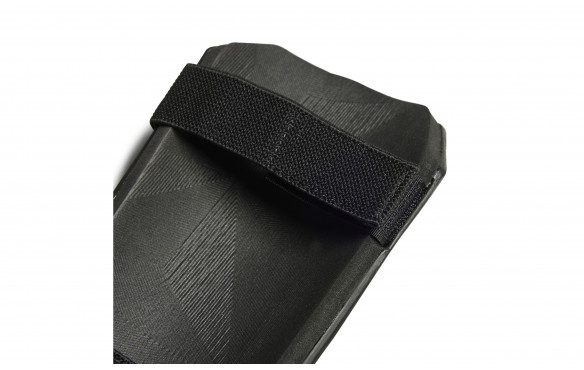 adidas PRED SG TRAINING_MOBILE-PIC2