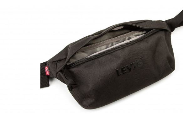 LEVI'S HEADLINE RIÑONERA_MOBILE-PIC3