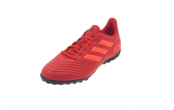 las botas multitaco sirven para futbol sala