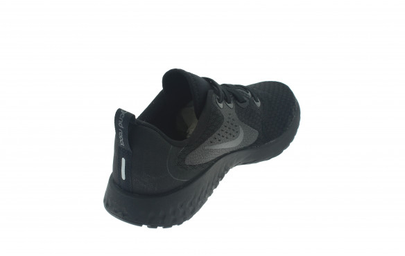 nike legend react niño